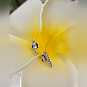 18k Gold Bony Levy Bar Studs